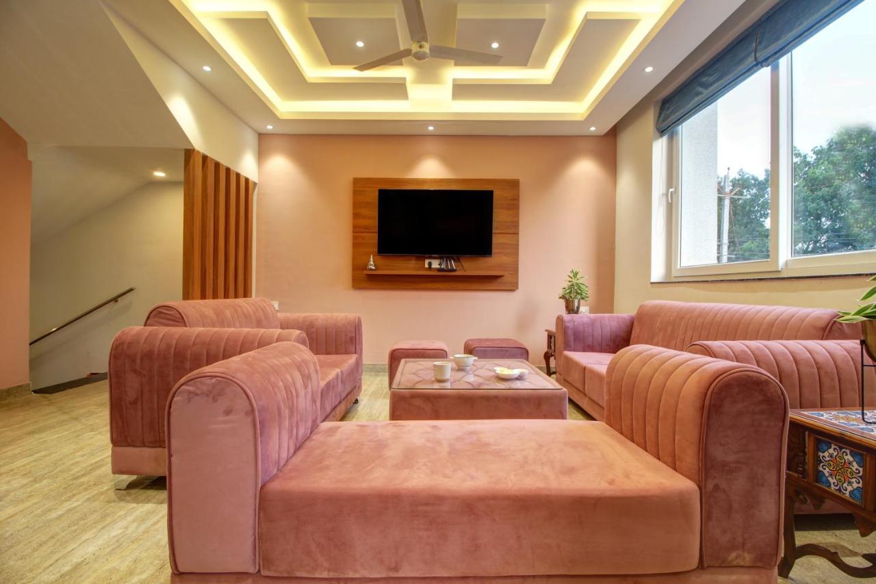 Euphoria Luxury Villa - 5Bhk - Private Pool - Jacuzzi, באג'ה מראה חיצוני תמונה