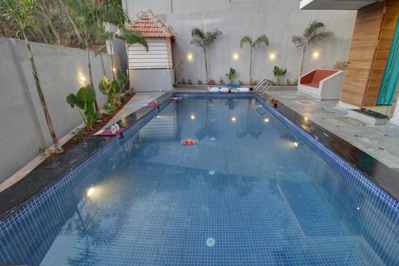 Euphoria Luxury Villa - 5Bhk - Private Pool - Jacuzzi, באג'ה מראה חיצוני תמונה