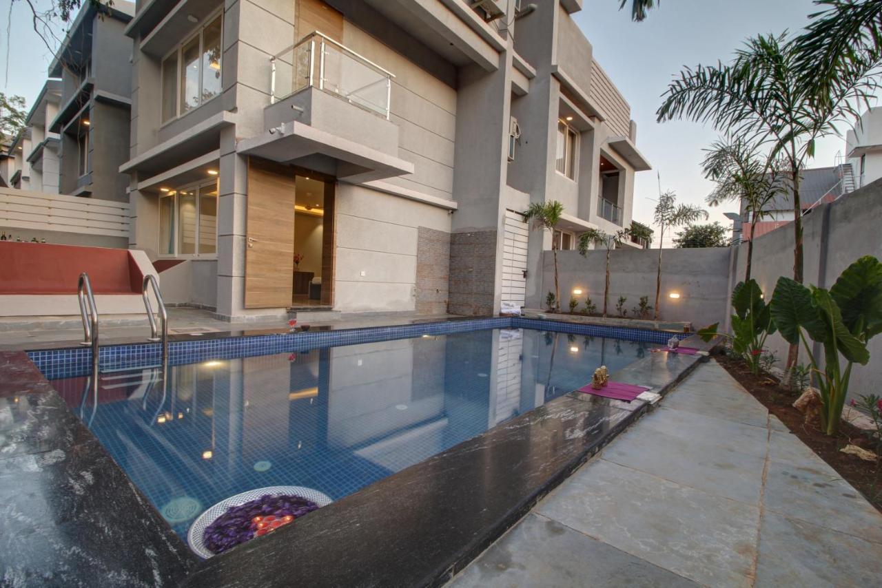 Euphoria Luxury Villa - 5Bhk - Private Pool - Jacuzzi, באג'ה מראה חיצוני תמונה
